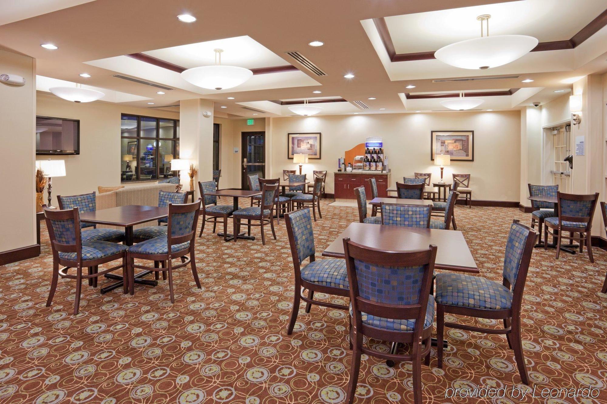 Holiday Inn Express & Suites Clovis Fresno Area By Ihg Restaurace fotografie